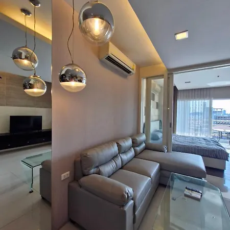 View Talay 6 Pattaya Beach By Anatolia Condo Suite Exterior photo
